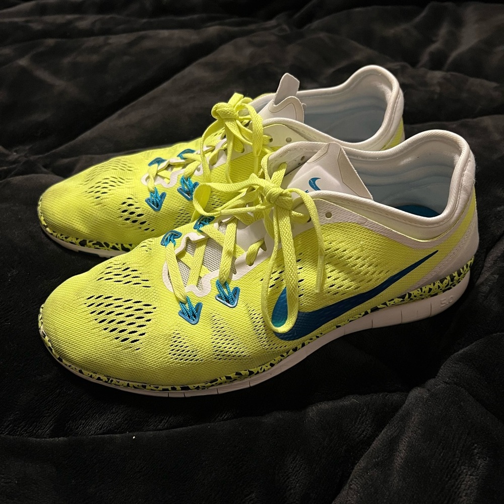 Nike Free Runs